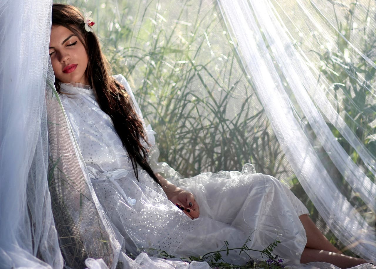 Sleep Paralysis And Cultural Practices For Lucid Dreaming